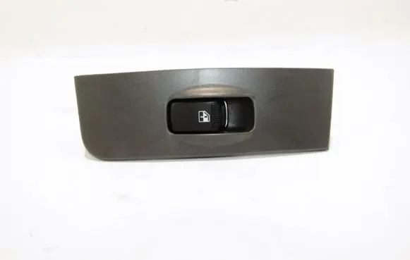 Hyundai Matrix Electric window control switch 9358017500