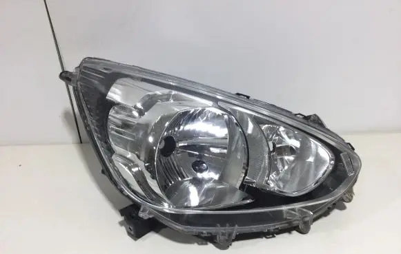 Mitsubishi Space Star Headlight/headlamp 8301C194