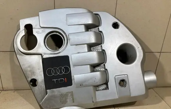 Audi A6 S6 C5 4B Engine cover (trim) 013427