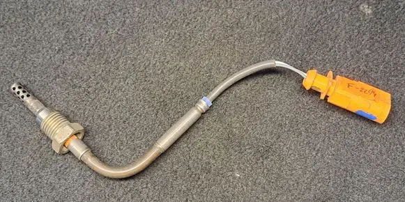 Audi A5 8T 8F Exhaust gas temperature sensor 059906088K