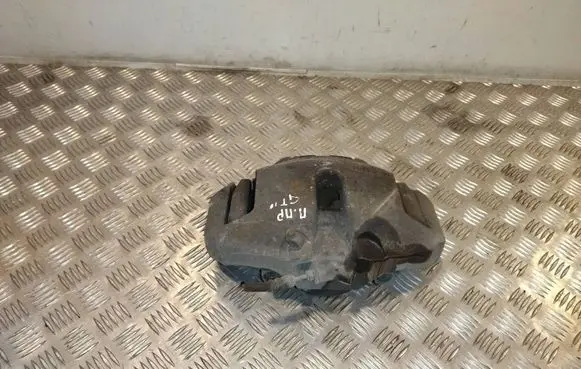 BMW 5 GT F07 Front brake caliper