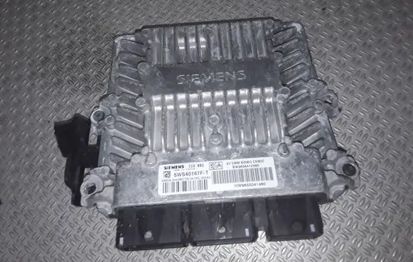 Peugeot 407 Engine control unit/module 5WS40167FT