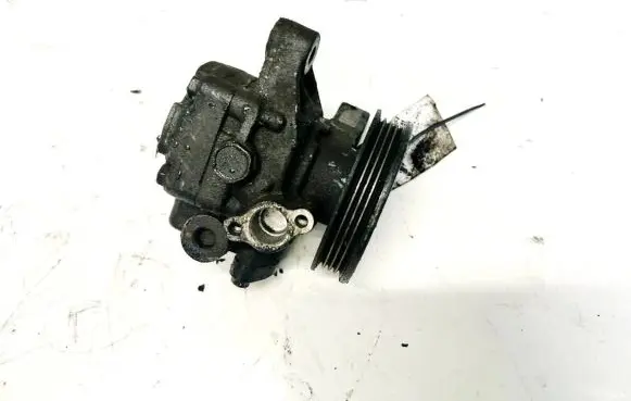 Honda FR-V Power steering pump