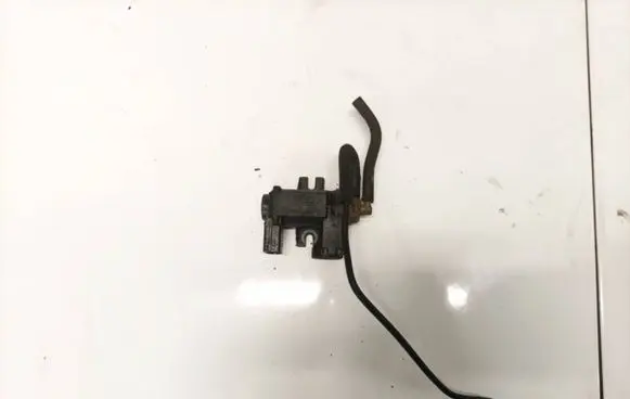 Audi A5 8T 8F Turbo solenoid valve 8k0906627