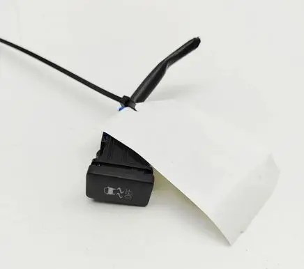 Mitsubishi L200 ESP (stability program) switch 8602A050