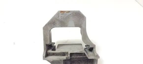 Radiator mount bracket