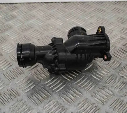 Audi A3 S3 8V Thermostat 04L121111H