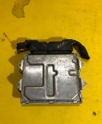Peugeot 206+ Wing mirror control module 