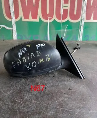 Skoda Fabia Mk2 (5J) Front door electric wing mirror T100101 026538