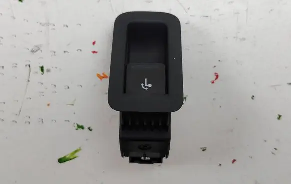 Volkswagen Golf III Switch for retractable tow bar 5G0868345 3G0959511B