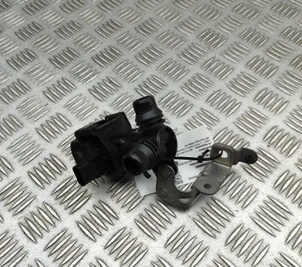 Mercedes-Benz EQB Coolant heater A0005061500