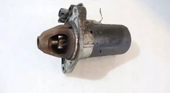 Peugeot 107 Starter motor 0001107439