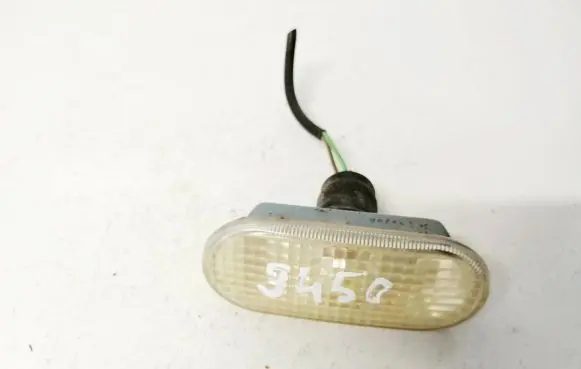 Volkswagen PASSAT B5 Front fender indicator light 1j5949117