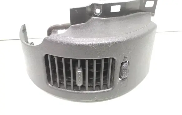 Nissan Navara D40 Dashboard side air vent grill/cover trim 68760eb30 68134eb312