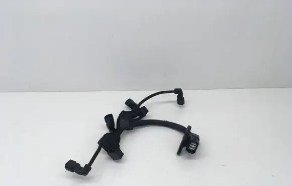 Toyota RAV 4 (XA50) Fuel injector wires 8212633050b