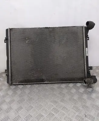 Coolant radiator