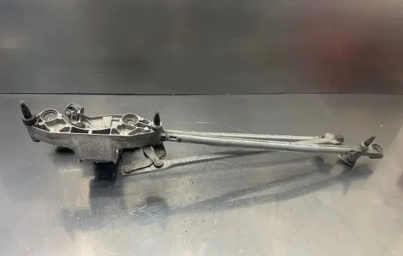 Ford C-MAX I Front wiper linkage and motor 3M5117508AA 0390241724