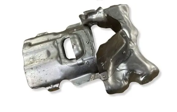 BMW 8 G16 Exhaust heat shield 8600300