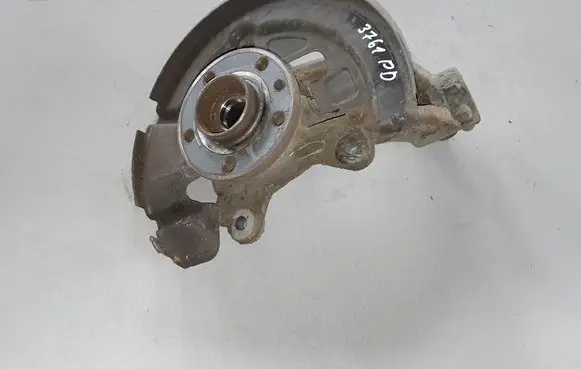 Volvo XC70 Front wheel hub 31277365