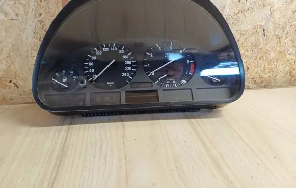 BMW 5 E39 Speedometer (instrument cluster) 62116914910 1100087351