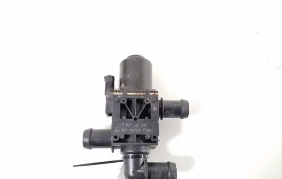 Jaguar I-Pace Electric auxiliary coolant/water pump J9D318495AA