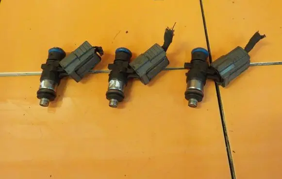 Smart ForTwo II Fuel injector 1465A129