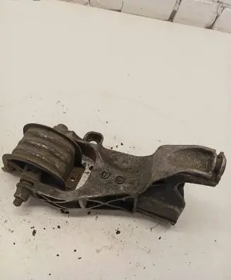 Volkswagen Transporter - Caravelle T5 Engine mounting bracket 7H0199342