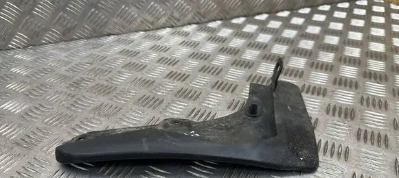 Toyota RAV 4 (XA40) Front mudguard