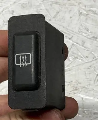 BMW 5 E34 Windscreen/window heater switch 1391749