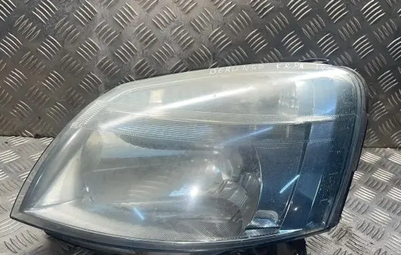 Peugeot Partner Headlight/headlamp