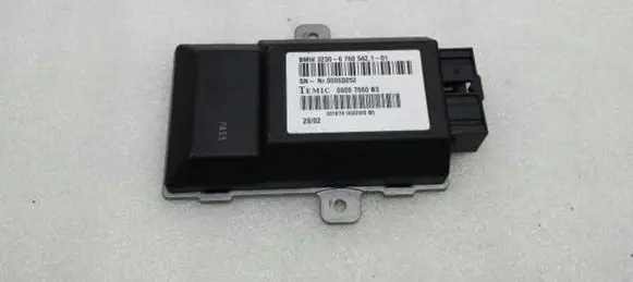 BMW 7 E65 E66 Steering rack control module 323067605421