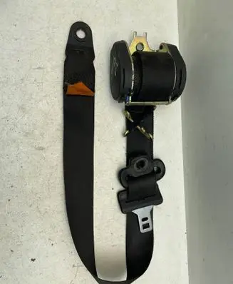 Ford Focus Front seatbelt 040238 C66LA