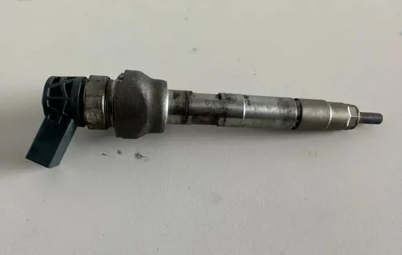 BMW 4 F32 F33 Fuel injector 8514148