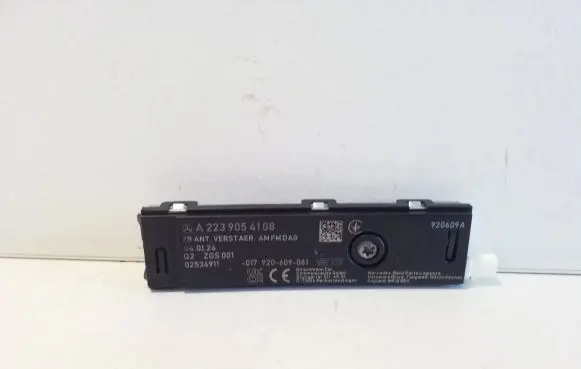Mercedes-Benz GLC C254 Aerial antenna amplifier A2239054108