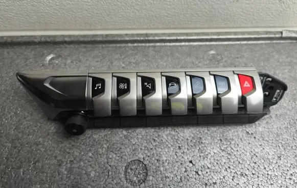 Peugeot 5008 Climate control unit 98249154DX 28581372 220325