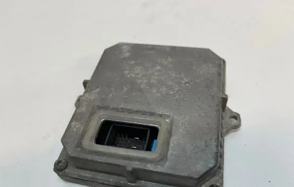 Peugeot 407 Headlight ballast module Xenon 1307329095 10EEC060012