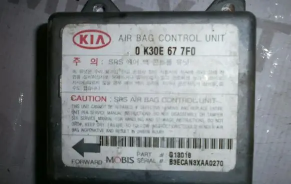 KIA Rio Airbag control unit/module 0K30E677F0 68HC11KA4