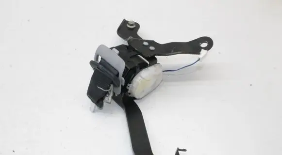 Honda CR-V Middle seatbelt (rear) 82480SWWG0