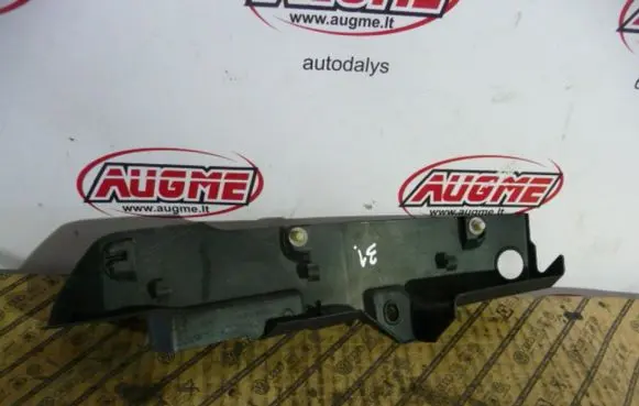 Honda CR-V Fender mounting bracket 74206SWWG 74206SWYG