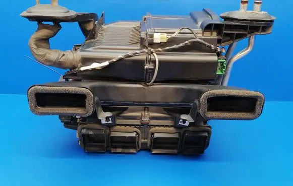 Cadillac CTS Interior heater climate box assembly 25743246 AA4431105177 AW0638000020