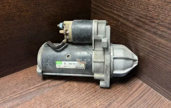 Mercedes-Benz Sprinter W901 W902 W903 W904 Starter motor 0051511301 D7R28