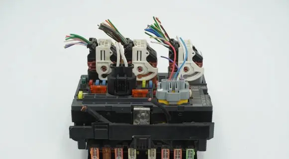 Peugeot Partner Fuse module 9675878280