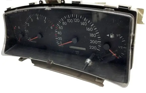 Speedometer (instrument cluster)