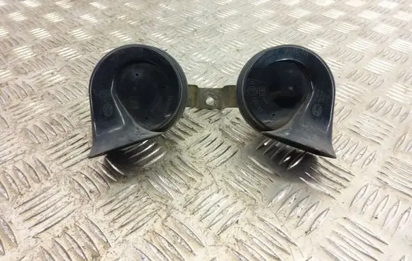BMW X5 E53 Horn signal 8381242 8387342