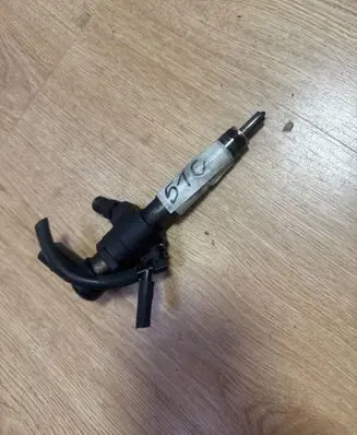Mazda 2 Fuel injector