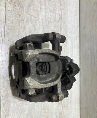 BMW X2 F39 Rear brake caliper 6892605