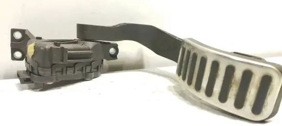 Volkswagen Phaeton Accelerator throttle pedal 3D1721503L F30007801 6PV00802633