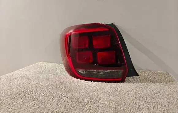 Rear/tail lights