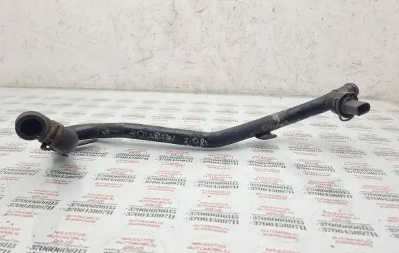 Volkswagen Touran II Engine coolant pipe/hose 5N0121065