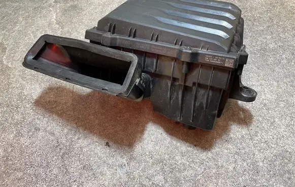 Audi A3 8Y Air filter box 5Q0129601BS 141221